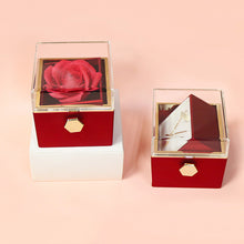 Carica l&#39;immagine nel visualizzatore di Gallery, Rotating Soap Flower Rose Gift Box Creative Rotating Rose Jewelry Packaging Box Valentine&#39;s Day Gift For Women
