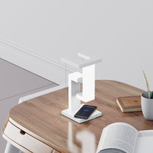 Carica l&#39;immagine nel visualizzatore di Gallery, Anti Gravity Wireless Charging Table Lamp
